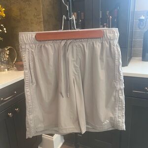 Adidas Men’s Light Beige Athletic Shorts SIZE M
